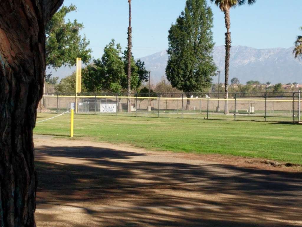 Corona Dog Park | 1886 Butterfield Dr, Corona, CA 92880, USA | Phone: (951) 736-2400