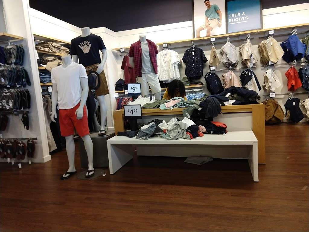 Gap Factory | 1002 Stanley K Tanger Dr, Lancaster, PA 17602, USA | Phone: (717) 481-5530