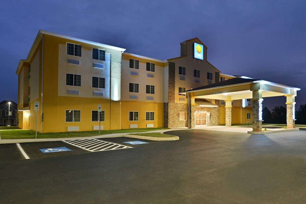 Comfort Inn & Suites Manheim - Lebanon | 2845 Lebanon Rd, Manheim, PA 17545, USA | Phone: (717) 665-3118