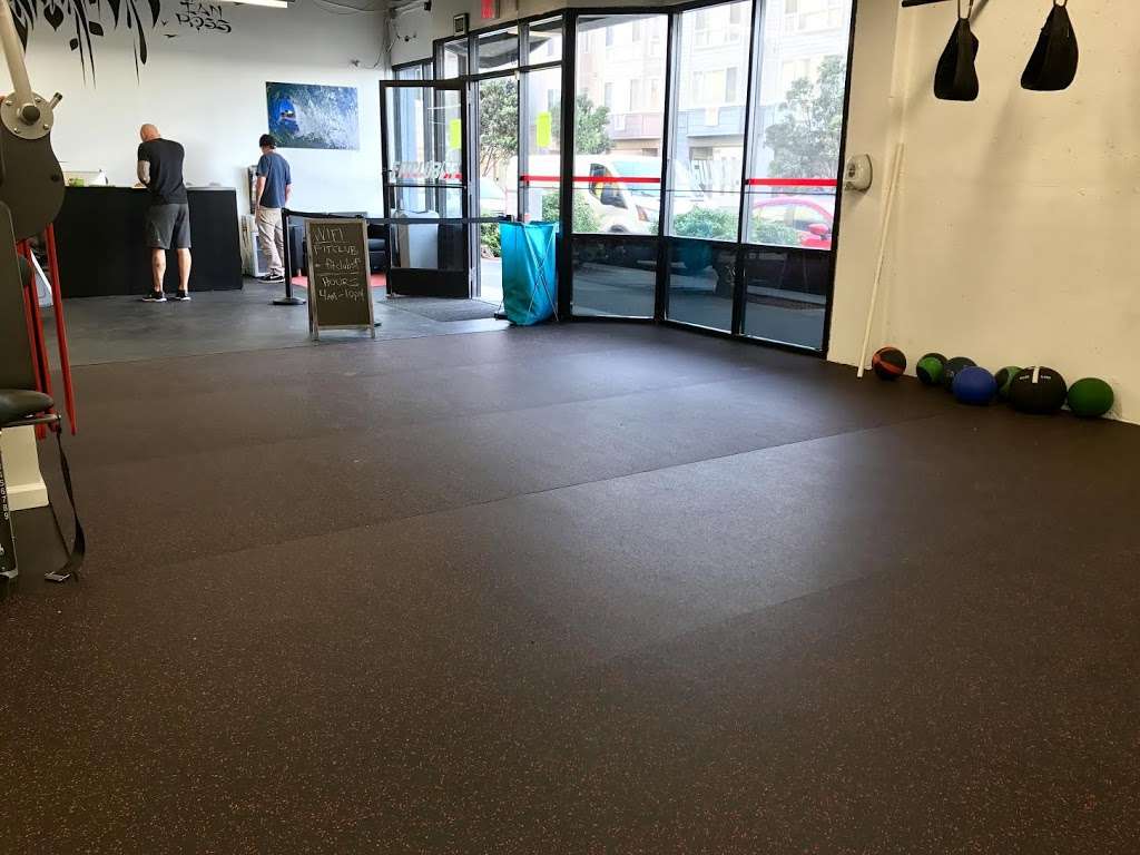 Fit Club Gym San Francisco | 710 La Playa St, San Francisco, CA 94121, USA | Phone: (415) 793-5054