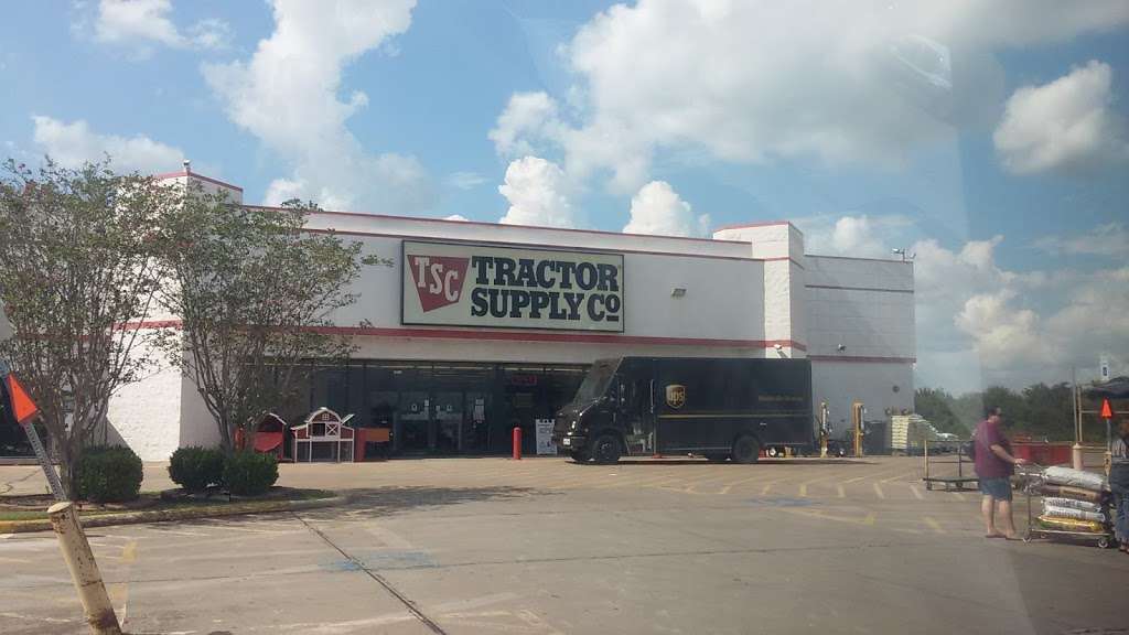 Tractor Supply Co. | 4715 7th St, Bay City, TX 77414, USA | Phone: (979) 244-8951