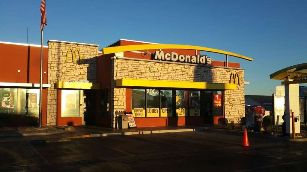 McDonalds | 2020 N Rainbow Blvd, Las Vegas, NV 89108, USA | Phone: (702) 646-8288