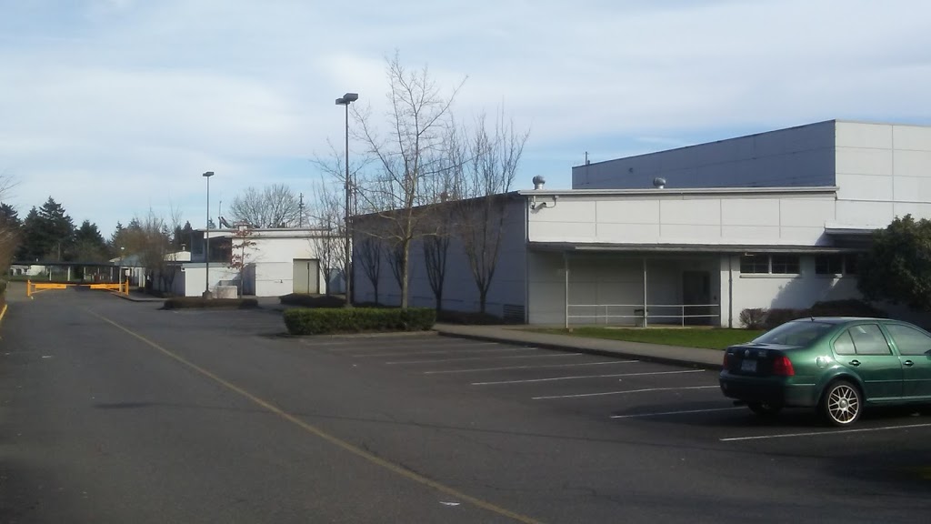 David Douglas High School - North Building | Photo 4 of 8 | Address: 1001 SE 135th Ave, Portland, OR 97233, USA | Phone: (503) 261-8300