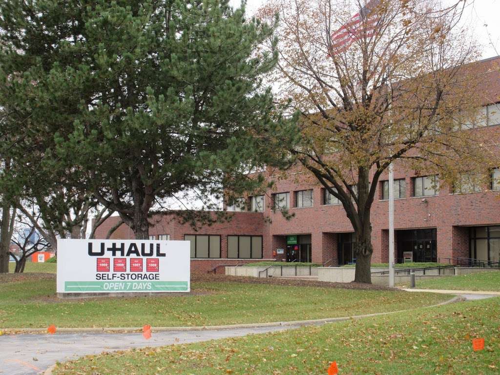 U-Haul Moving & Storage of Woodfield | 5201 Tollview Dr, Rolling Meadows, IL 60008, USA | Phone: (847) 637-5406