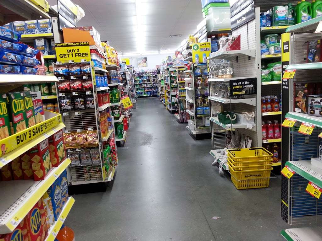 Dollar General | 178 W Kings Hwy, Center Hill, FL 33514, USA | Phone: (352) 569-0796