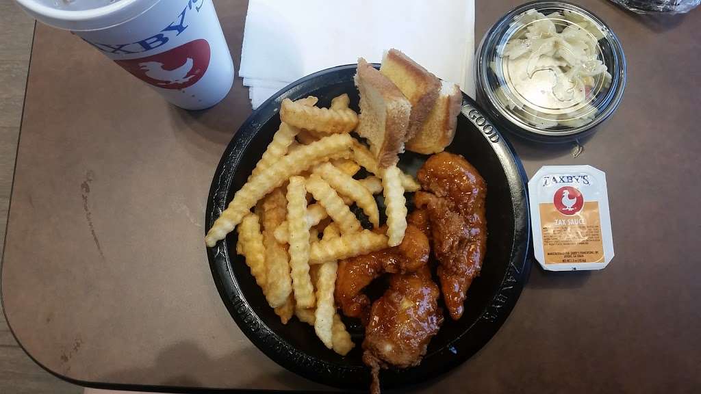 Zaxbys Chicken Fingers & Buffalo Wings | 9500 W 135th St, Overland Park, KS 66221, USA | Phone: (913) 538-4131