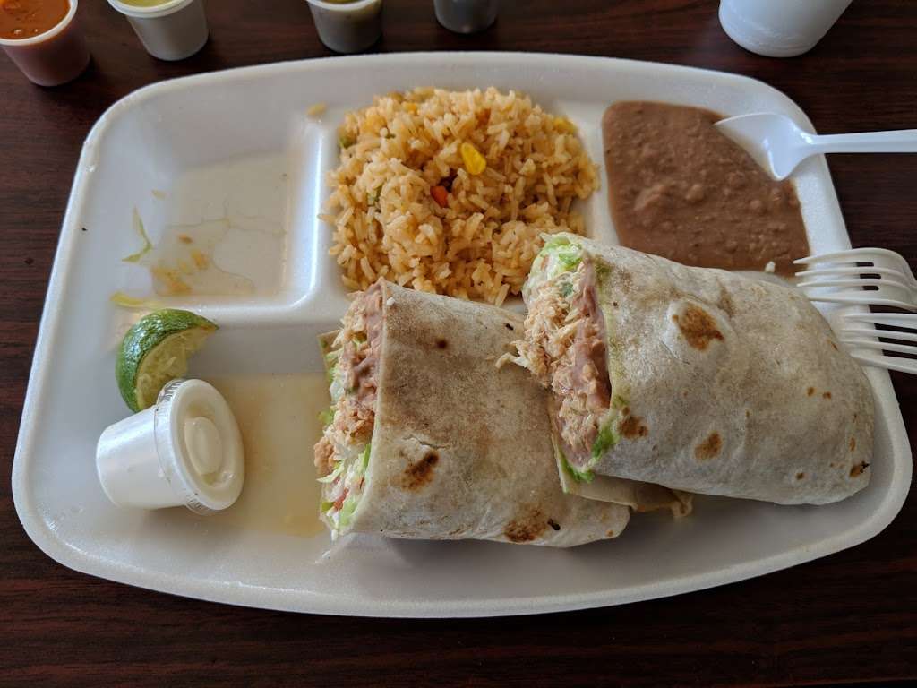 Cesar Tacos Y Gorditas | 2019 W Northwest Hwy, Dallas, TX 75220, USA | Phone: (469) 420-9921