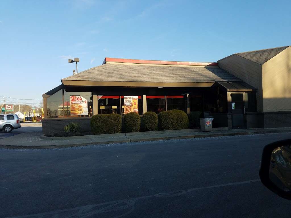 Burger King | 294 Winthrop St, Taunton, MA 02780, USA | Phone: (508) 822-8013