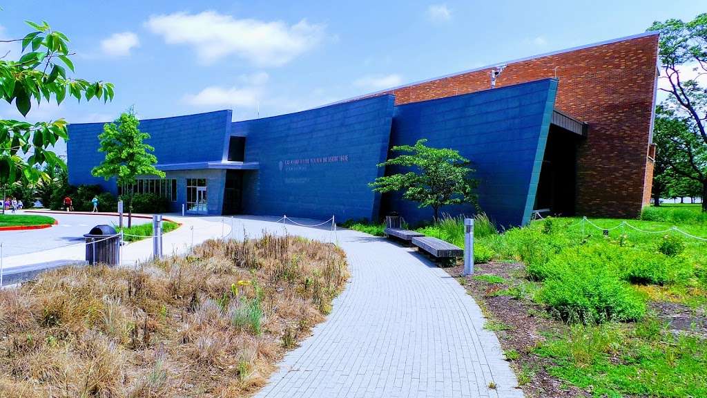 Fort McHenry Visitor Center | 2400 East Fort Avenue, Baltimore, MD 21230, USA | Phone: (410) 962-4290