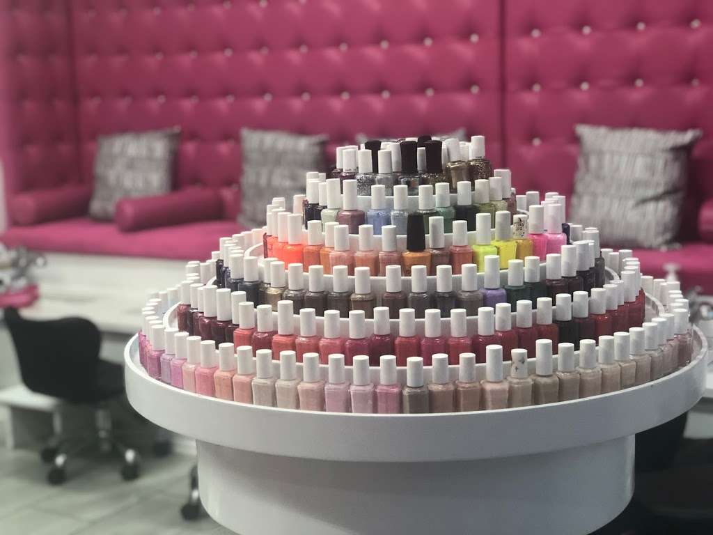Pink L&E Nails, Spa | 37-03 102nd St, Corona, NY 11368, USA | Phone: (718) 255-1451