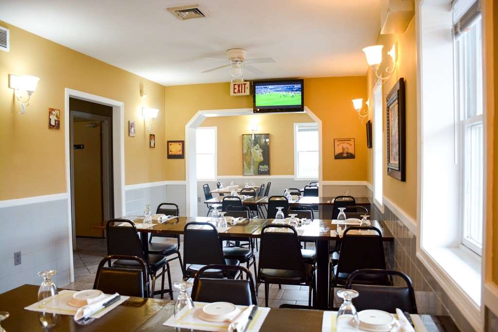 Europa Restaurant and Barbeque | 954 Pembroke Rd, Bethlehem, PA 18017, USA | Phone: (610) 814-6870