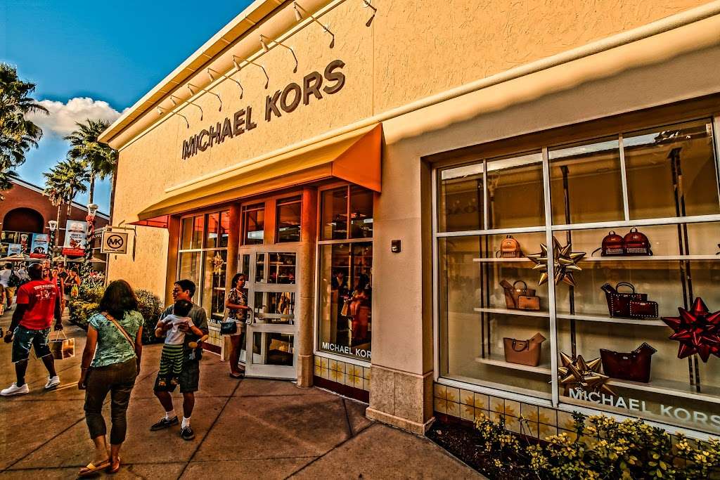 closest michael kors outlet near me