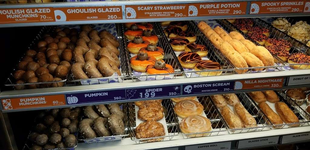 Dunkin Donuts | 3000 Merritt Pkwy, Greenwich, CT 06831, USA | Phone: (203) 974-2979