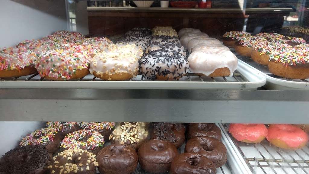 Sunshine Donuts | 201 E Beverly Blvd # I, Montebello, CA 90640, USA | Phone: (323) 728-4616