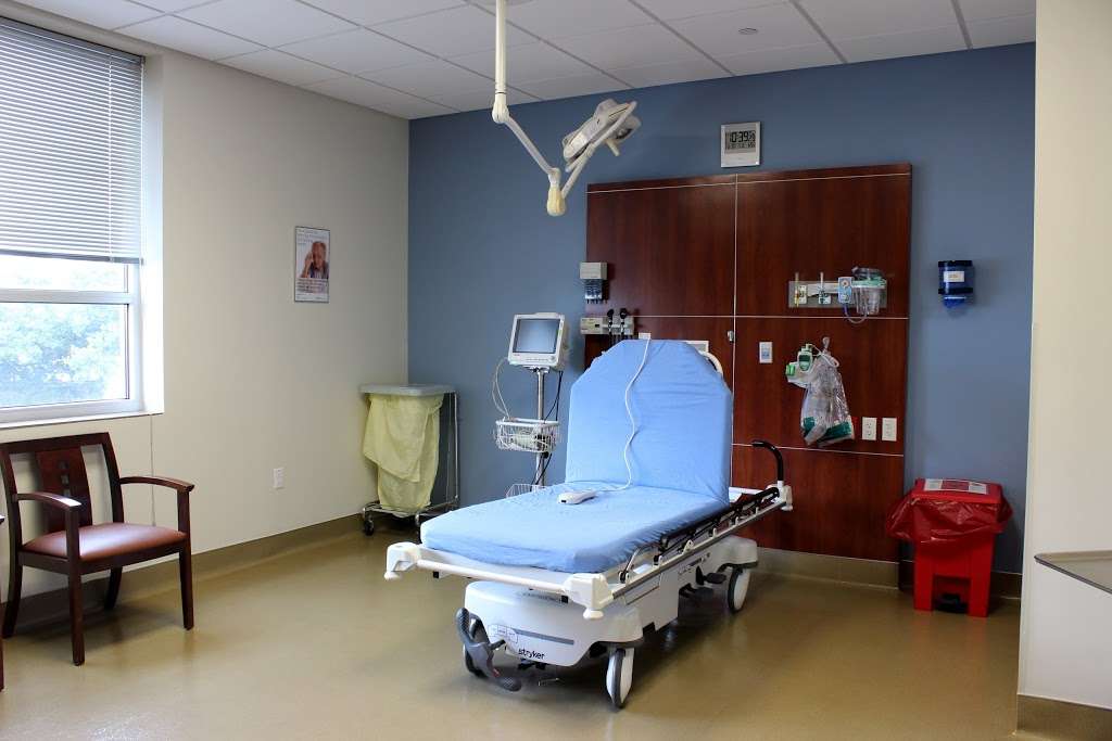 Baptist Emergency Hospital - Overlook | 25615 US-281, San Antonio, TX 78258, USA | Phone: (210) 572-2911