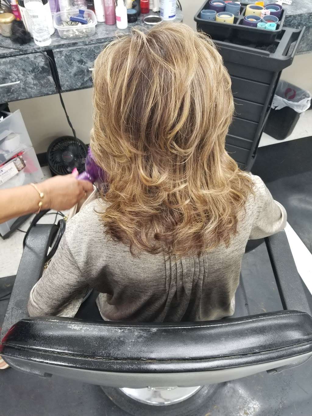 Personal Image Hair Salon | 11458 Cherry Hill Rd, Beltsville, MD 20705, USA | Phone: (301) 595-0266