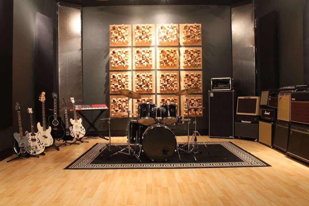 Magnatron Rehearsal Suites | 5595 Magnatron Blvd Suite B, San Diego, CA 92111, USA | Phone: (858) 384-6824