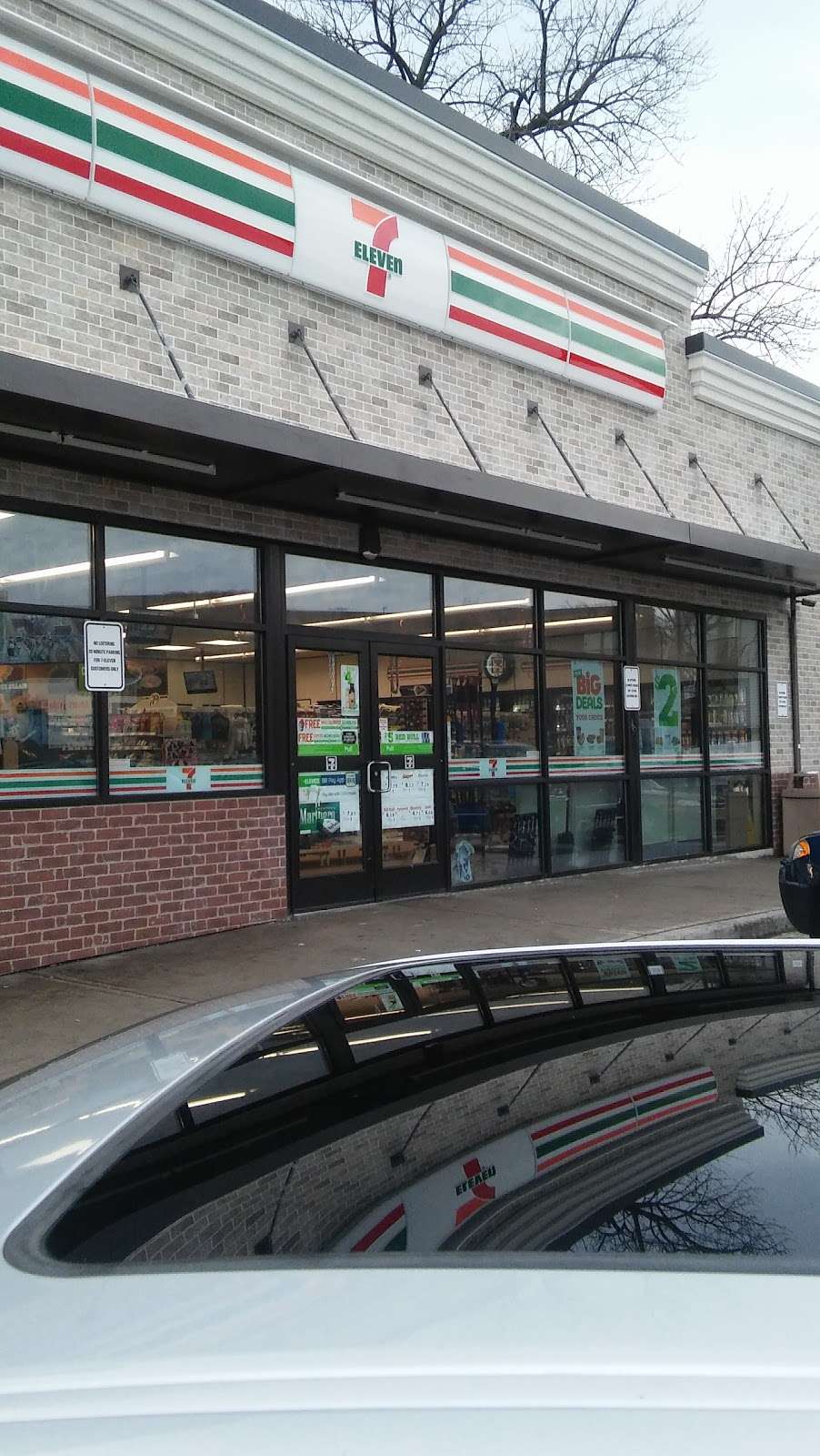 7-Eleven | 247 Freeway Dr W, East Orange, NJ 07018, USA | Phone: (973) 672-2964