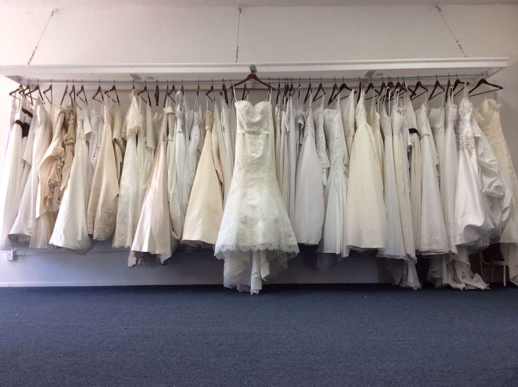 Designer Moments Bridal & More | 3928 SE 58th Ave, Ocala, FL 34480, USA | Phone: (352) 237-6550