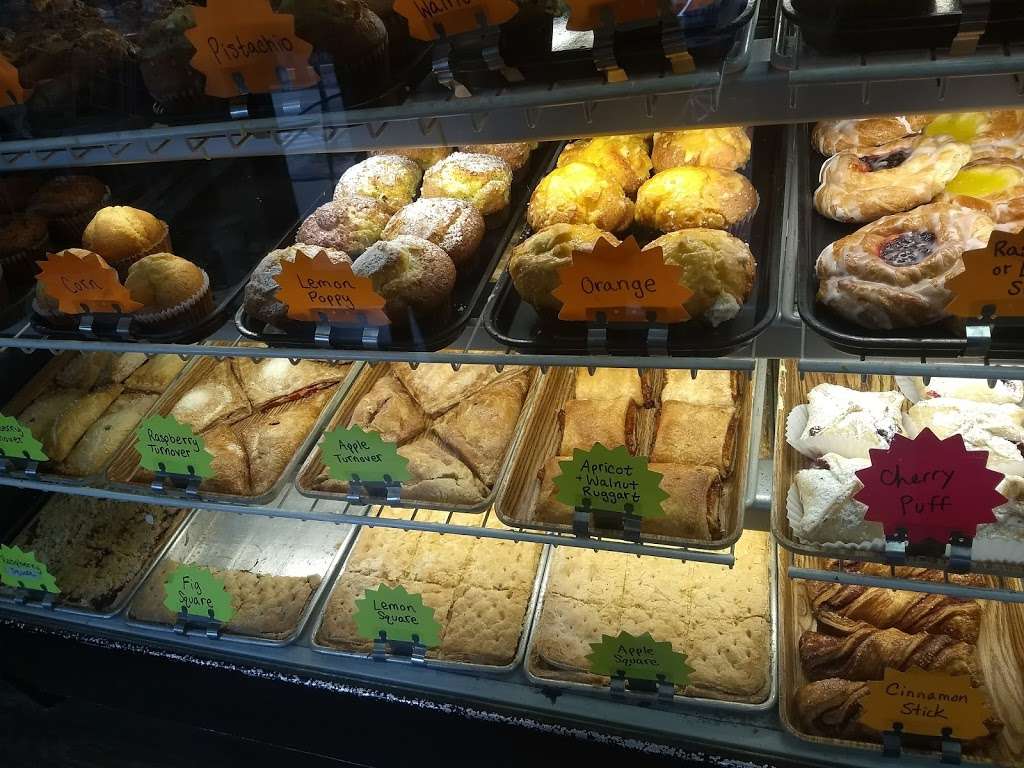 Weinbergs Bakery | 519 Nantasket Ave, Hull, MA 02045, USA | Phone: (781) 925-9879