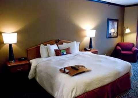 Hampton Inn Houston NASA-Johnson Space Center | 3000 NASA Road 1, Seabrook, TX 77586, USA | Phone: (281) 532-9200