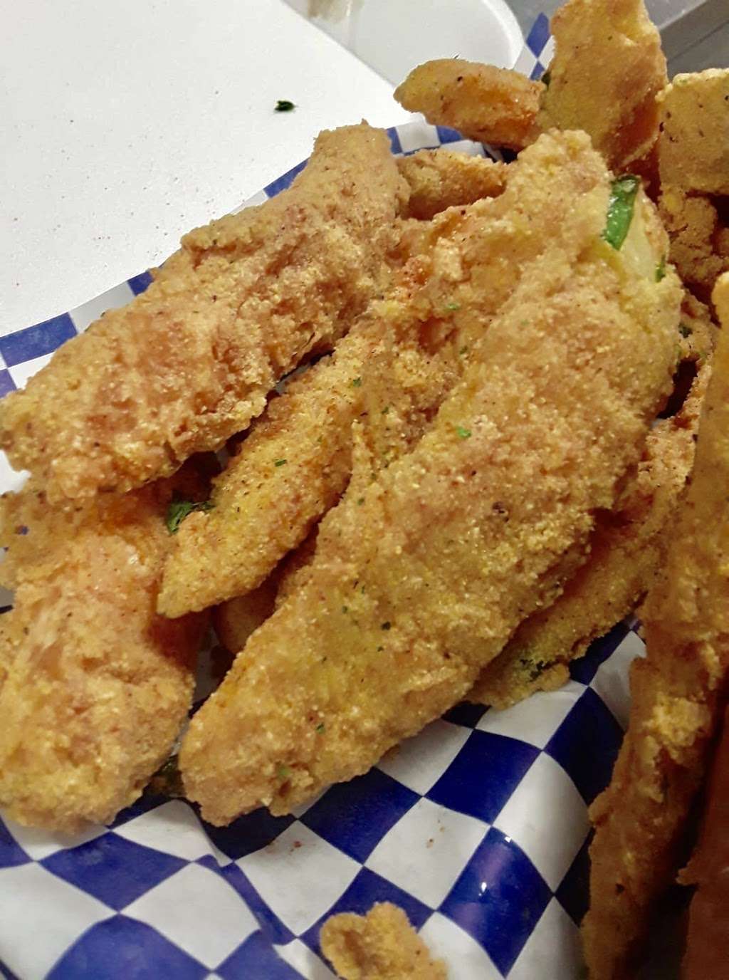 The Tackle Box Southern Seafood & More | 17620 Bellflower Blvd Unit B108, Bellflower, CA 90706, USA | Phone: (562) 804-0736