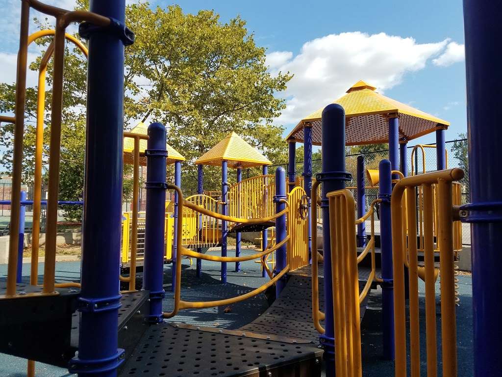 Public School 32 Playground | Staten Island, NY 10308