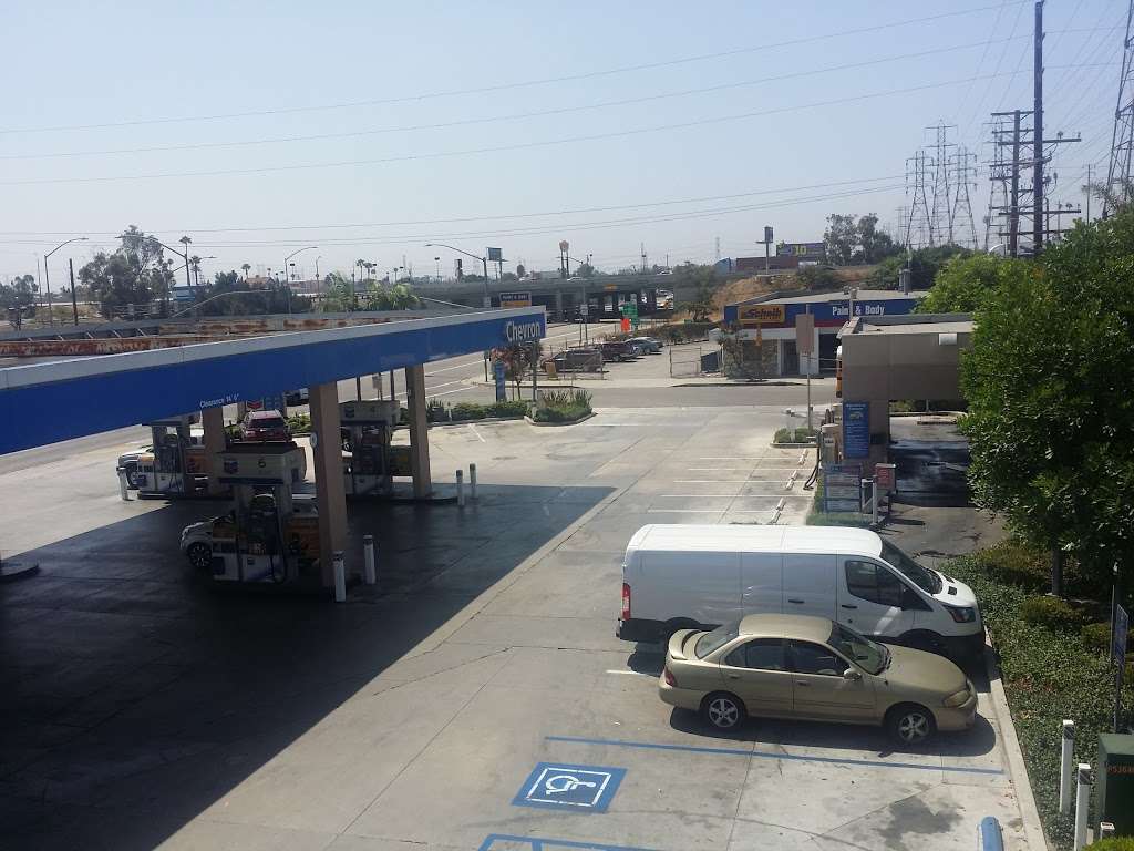 Chevron | 17055 Lakewood Blvd, Bellflower, CA 90706 | Phone: (562) 633-4000