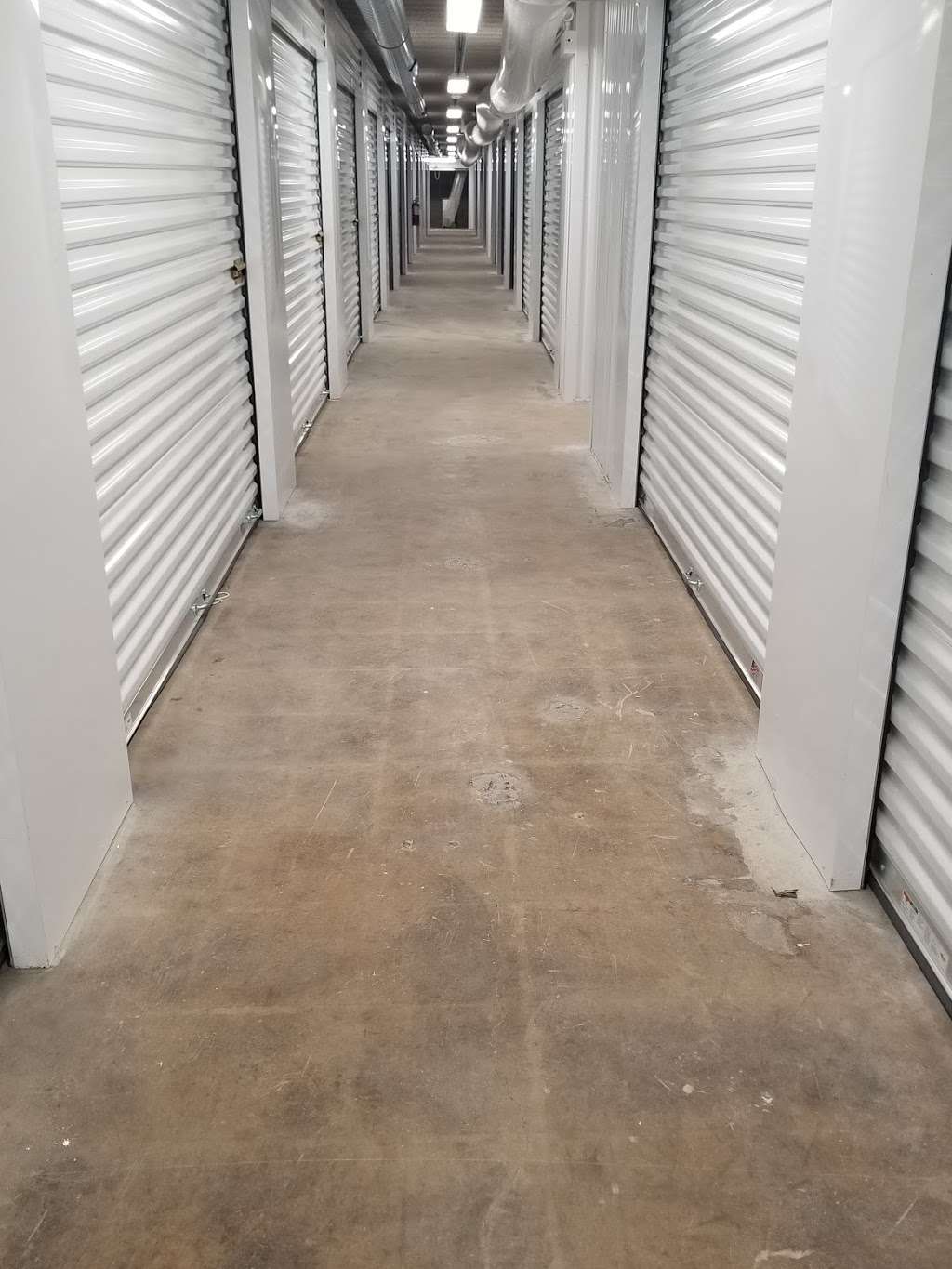 Extra Space Storage | 3940 E 106th St, Chicago, IL 60617, USA | Phone: (773) 273-8624