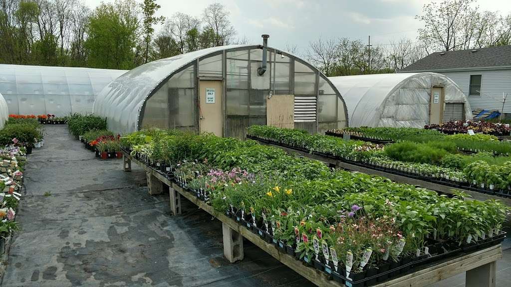 Sappers Market & Greenhouses | 5959, 1155 S Lake Park Ave, Hobart, IN 46342 | Phone: (219) 942-4995