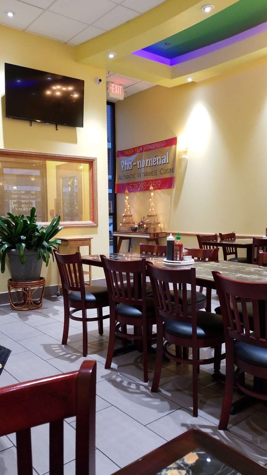 Pho-Nomenal | 20447 Exchange St, Ashburn, VA 20147, USA | Phone: (571) 293-9519