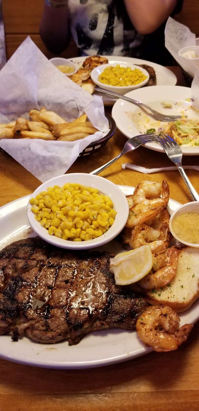 Texas Roadhouse | 2230 Interstate 45 N, Conroe, TX 77301, USA | Phone: (936) 494-4090