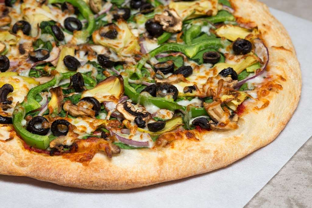 Lovebug Pizza | 4902 Topanga Canyon Blvd, Woodland Hills, CA 91364 | Phone: (818) 805-9313