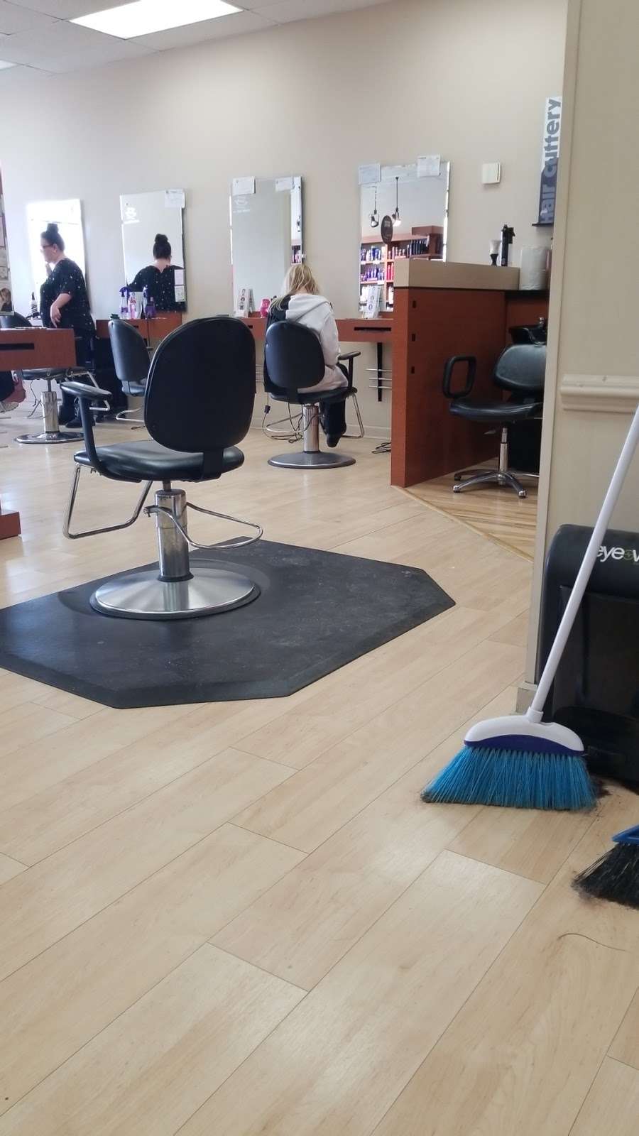 Hair Cuttery | 352 Dunes Plaza, Michigan City, IN 46360, USA | Phone: (219) 879-9551