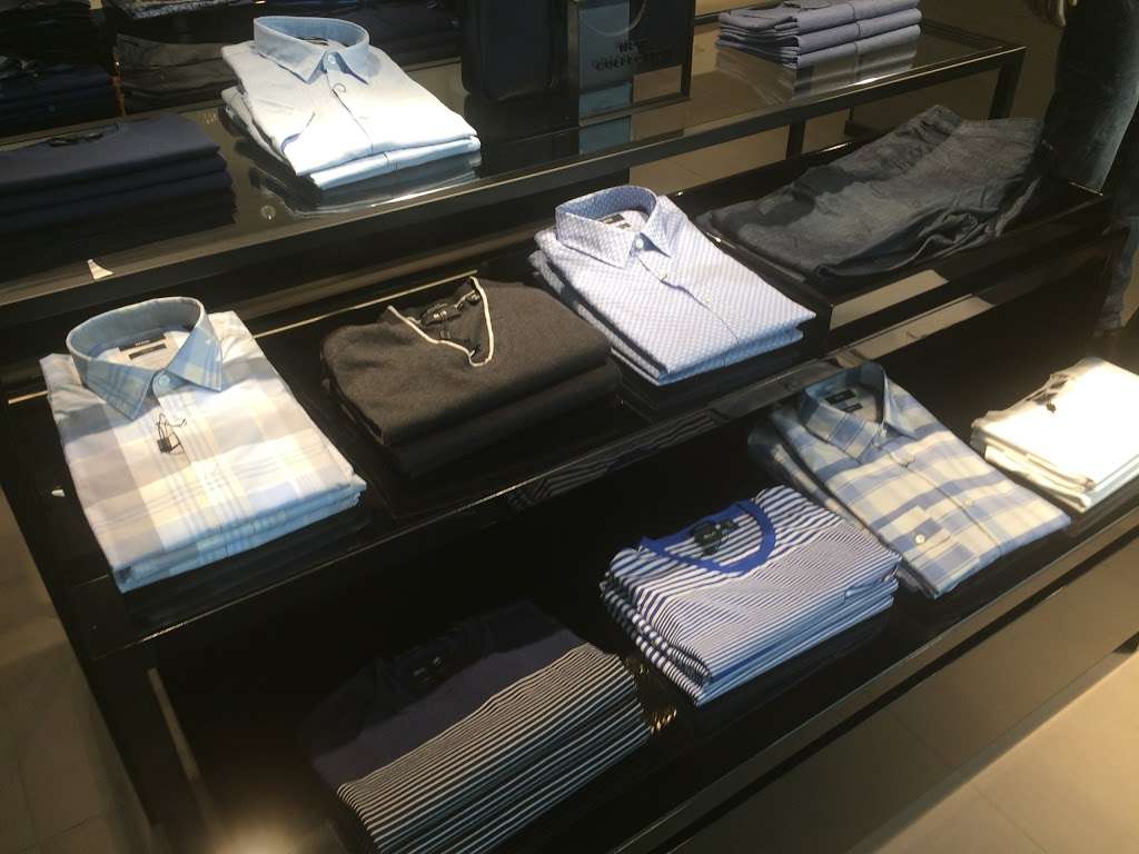 BOSS Travel Store | Terminal C, 2800 N Terminal Rd, Houston, TX 77032, USA | Phone: (346) 300-8541