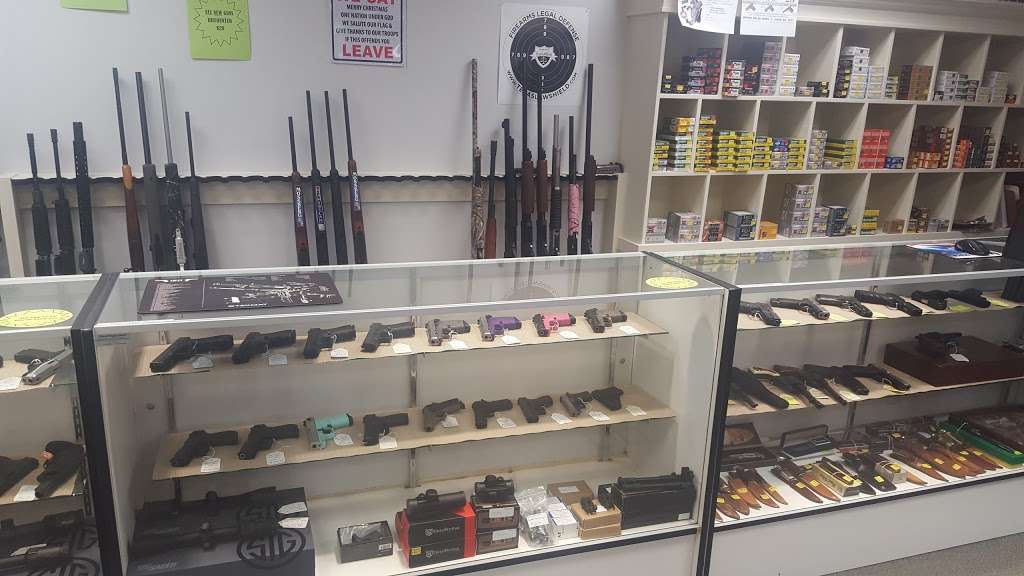 Baytown Eagle Guns & Ammo LLC | 2724 N Alexander Dr, Baytown, TX 77520, USA | Phone: (832) 926-7956