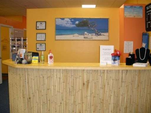 Sunsational Tans & Boutique | 180 Winter St # D, Bridgewater, MA 02324, USA | Phone: (508) 279-0990