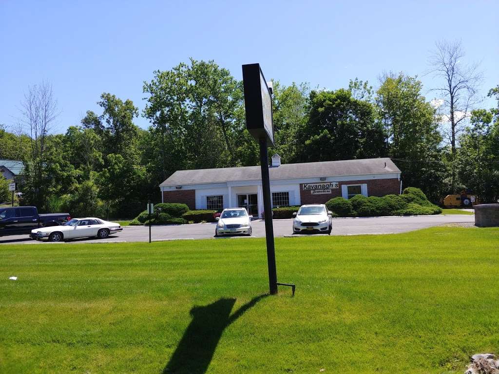 Maisies Qwik Stop Deli in 331 N Plank Rd, Newburgh, NY 12550, USA