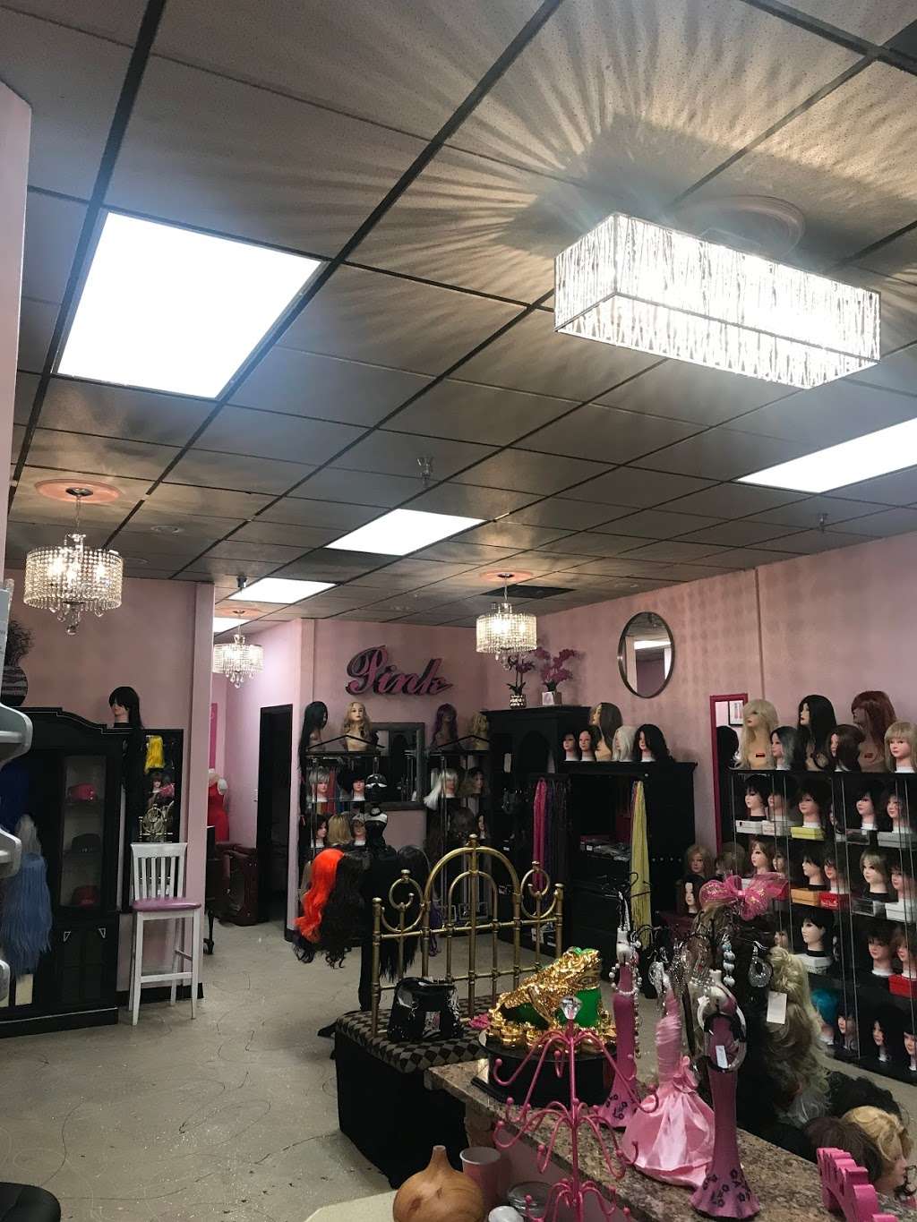 Bella Wigs Boutique | 4855 Warner Rd Suite A-22, Phoenix, AZ 85044, USA | Phone: (480) 268-9447