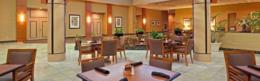 Holiday Inn Philadelphia South-Swedesboro | 1 Pureland Dr, Swedesboro, NJ 08085, USA | Phone: (856) 467-3322