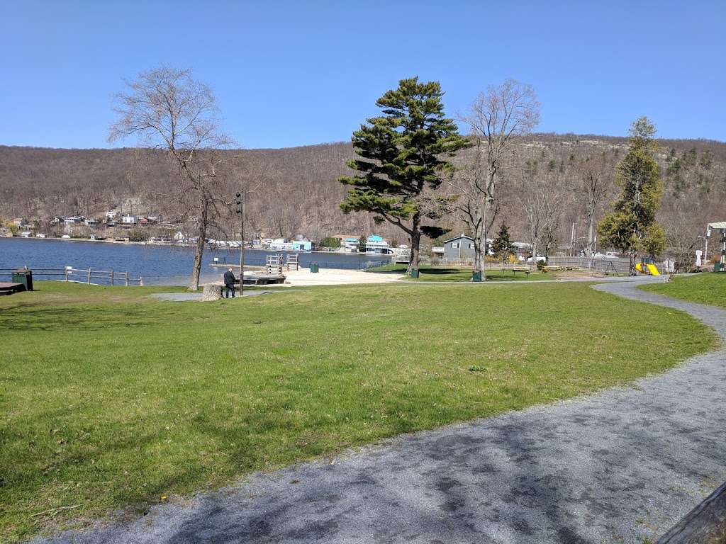 Thomas P. Morahan Waterfront Park, 7 Windermere Ave, Greenwood Lake, NY