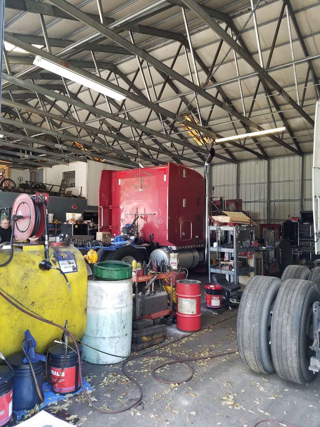 Dennis Truck & Trailer Repair | 717 W Bridgers Ave, Auburndale, FL 33823 | Phone: (863) 551-3500