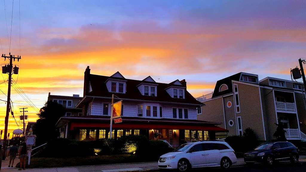 Plymouth Inn Bed & Breakfast | 710 Atlantic Ave, Ocean City, NJ 08226 | Phone: (609) 398-8615