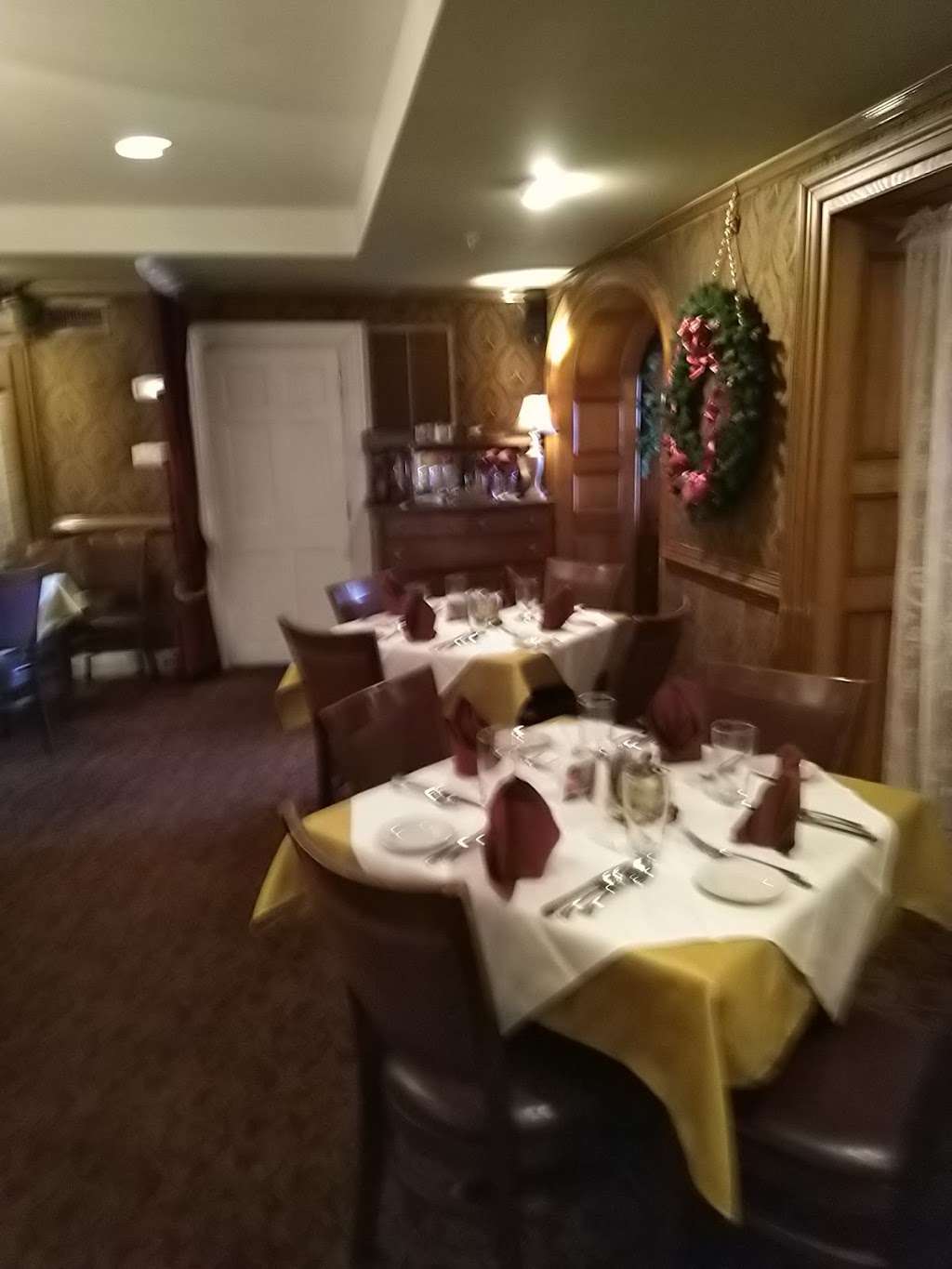 Washington House Hotel | 136 N Main St, Sellersville, PA 18960, USA | Phone: (215) 257-3122