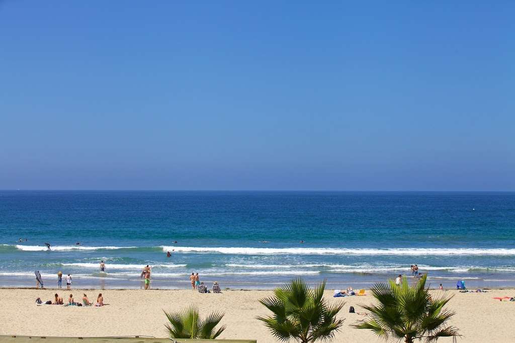 The Surfer Beach Hotel | 711 Pacific Beach Dr, San Diego, CA 92109 | Phone: (800) 820-5772