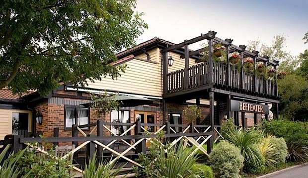 Premier Inn Chessington | Leatherhead Rd, Chessington KT9 2NE, UK | Phone: 0871 527 8228