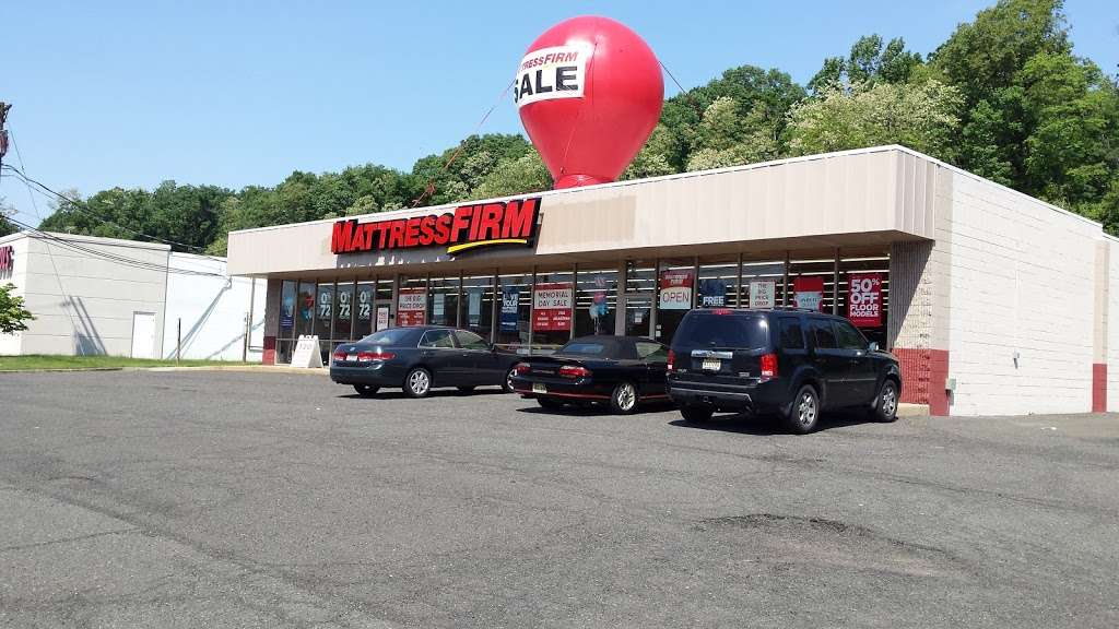 Mattress Firm Green Brook - New & Clearance Showroom | 262 US-22, Green Brook Township, NJ 08812, USA | Phone: (732) 752-5388