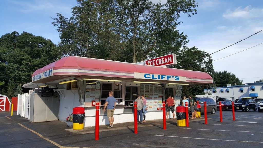 Cliffs Homemade Ice Cream | 1475 US-46, Ledgewood, NJ 07852, USA | Phone: (973) 584-9721