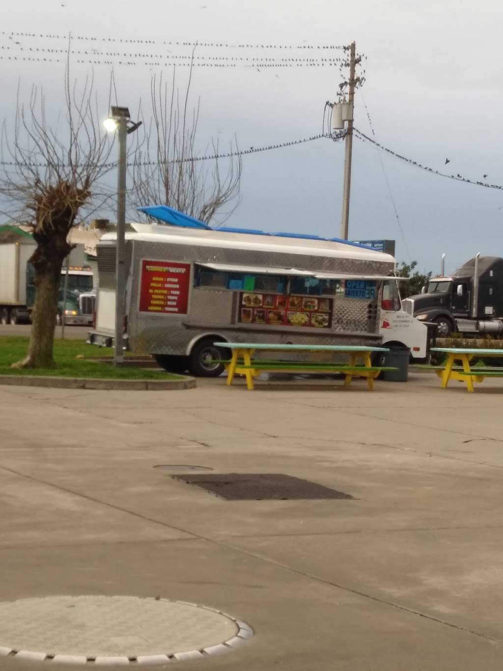 Angeles #1 Taco Truck | 14958 Thornton Rd, Lodi, CA 95242, USA | Phone: (209) 456-2749