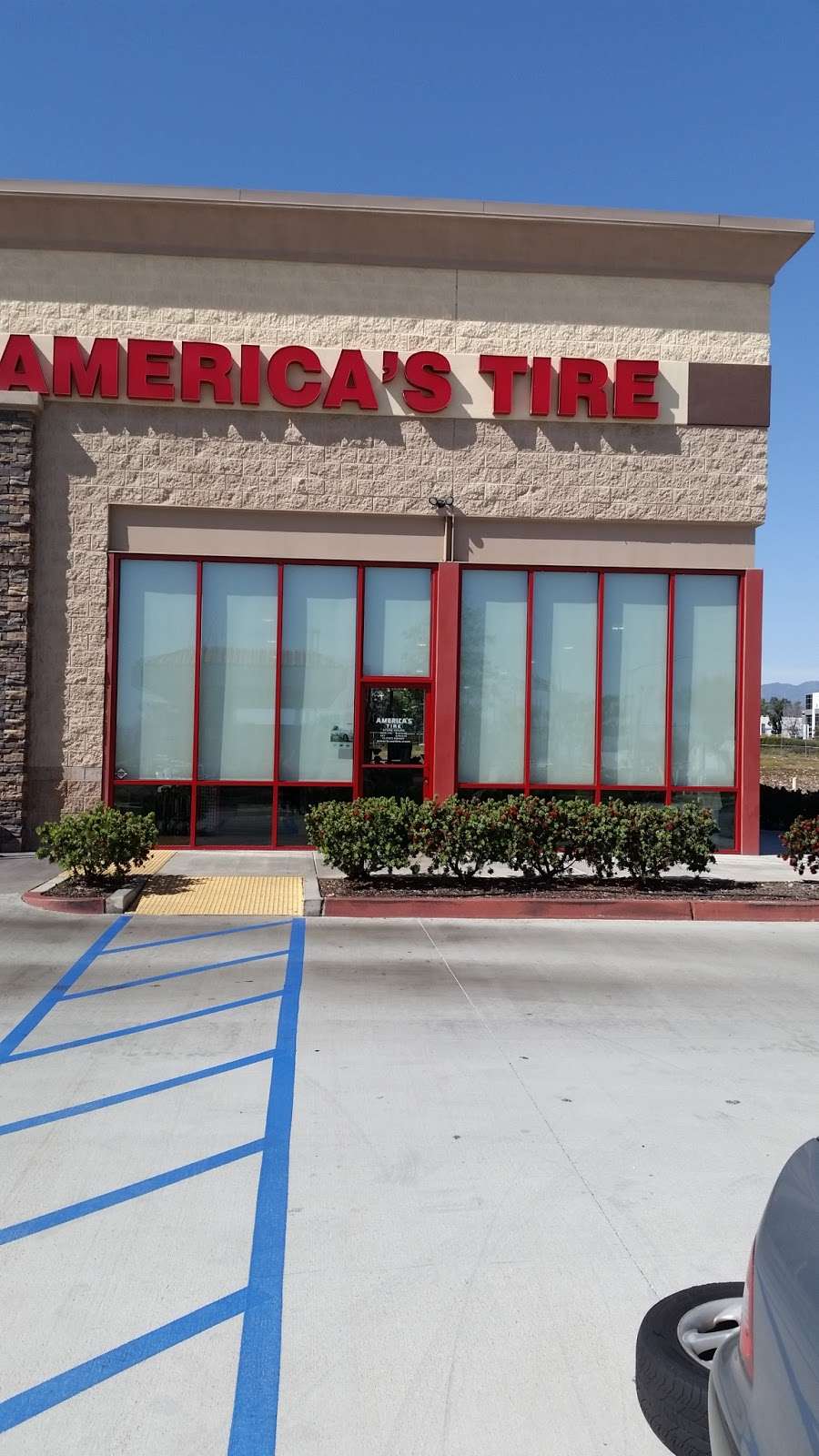 Americas Tire | 8048 Cherry Ave, Fontana, CA 92336, USA | Phone: (909) 854-8377